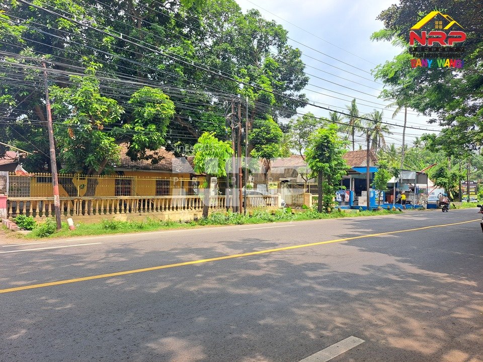 Disewakan Rumah + Gudang di Jalan Gatot Subroto Dekat Pelabuhan Ketapang Banyuwangi