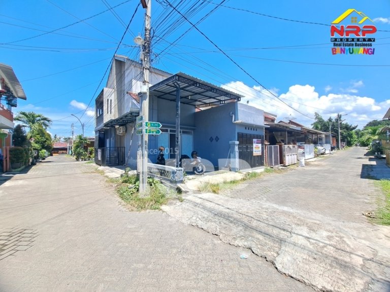 Strategis! Disewakan Rumah Minimalis dengan Ruang Usaha di Nol Jalan Provinsi Brawijaya Banyuwangi